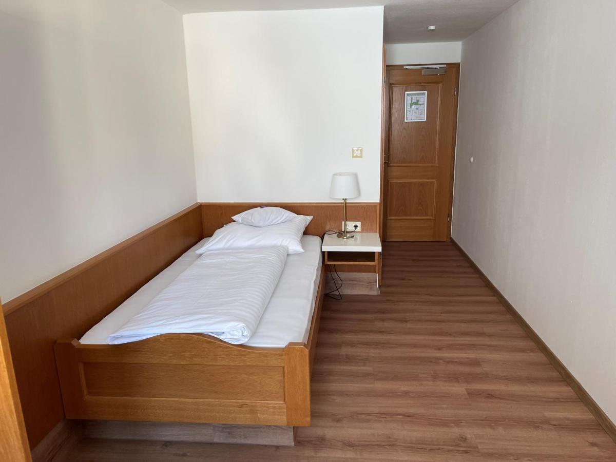 Hotel Jungbraeu Abensberg Εξωτερικό φωτογραφία